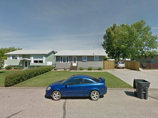 House image located at Glencoe, MN 55336