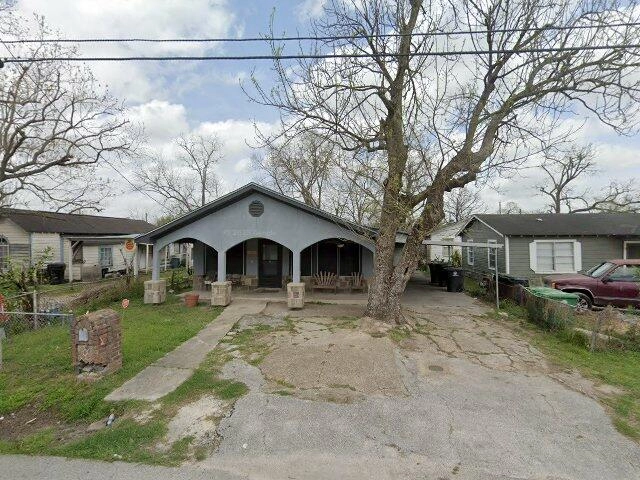 House image located at Houston, TX 77026