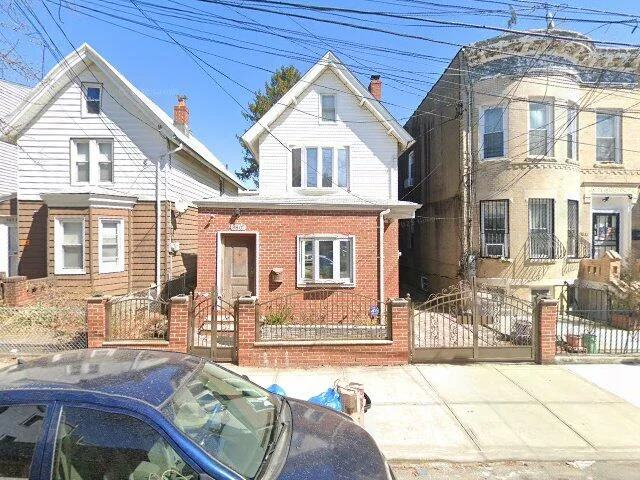 House image located at Woodhaven, NY 11421