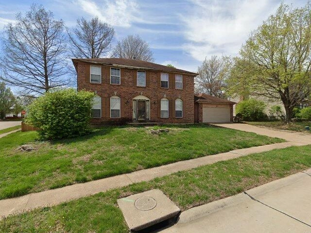House image located at Florissant, MO 63034
