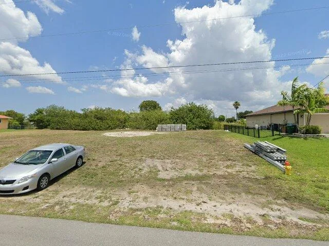 House image located at Cape Coral, FL 33909