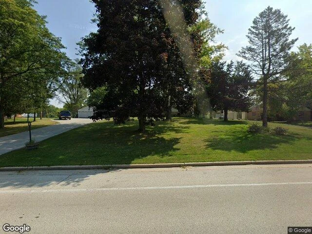 House image located at Pewaukee, WI 53072