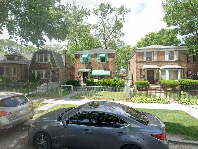House image located at Chicago, IL 60617