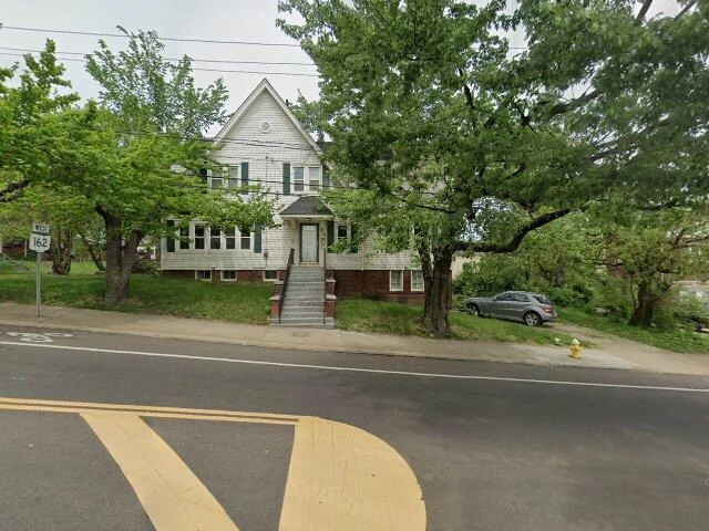 House image located at Akron, OH 44302