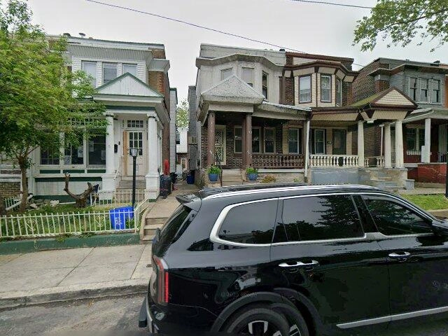 House image located at Philadelphia, PA 19140