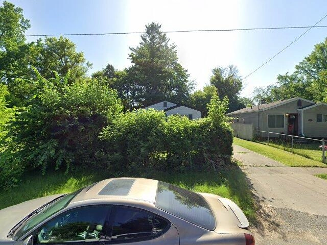 House image located at Flint, MI 48507