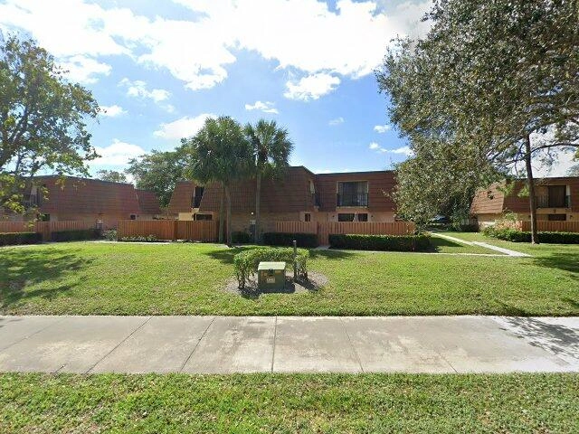 House image located at West Palm Beach, FL 33407