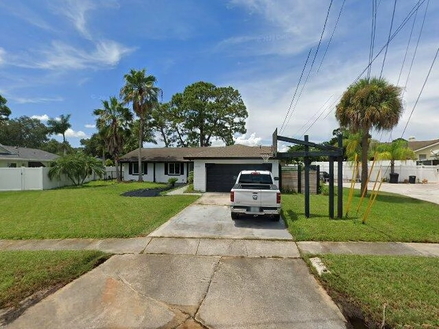 House image located at Saint Petersburg, FL 33703