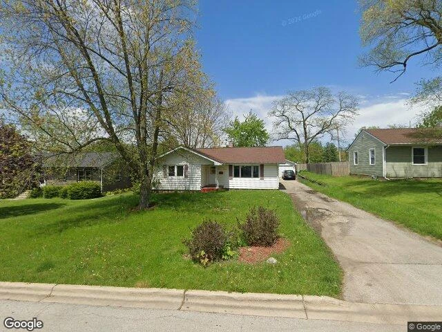 House image located at Aurora, IL 60505