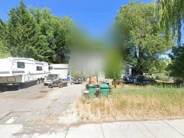 House image located at Klamath Falls, OR 97603