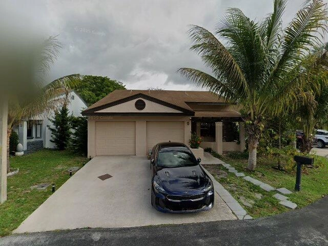 House image located at Boynton Beach, FL 33426