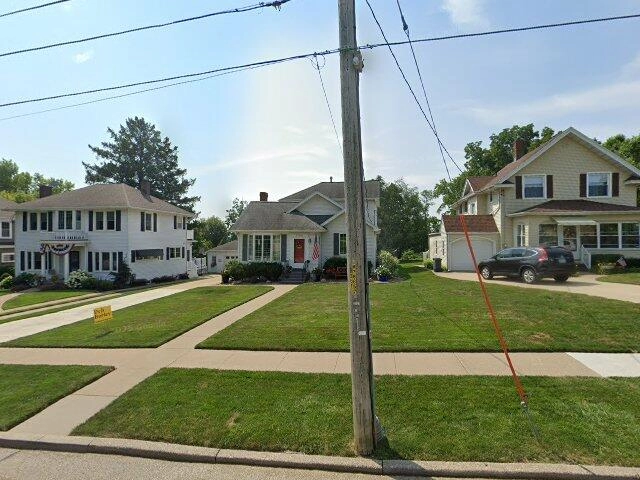 House image located at Wheaton, IL 60189