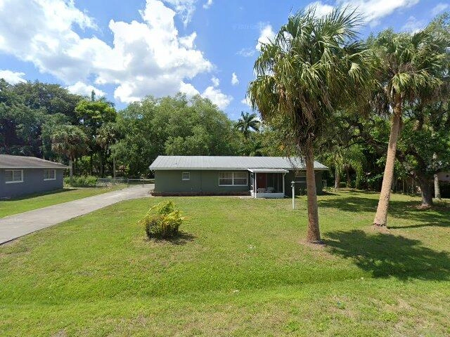 House image located at Fort Myers, FL 33905