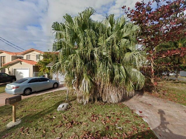House image located at Miami, FL 33165