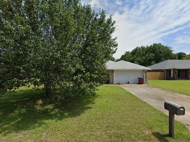 House image located at Milton, FL 32571
