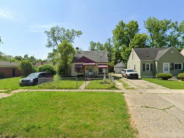 House image located at Flint, MI 48505