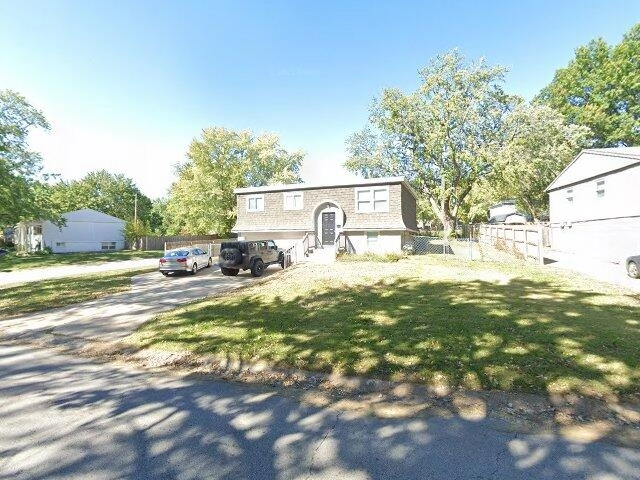 House image located at Independence, MO 64056