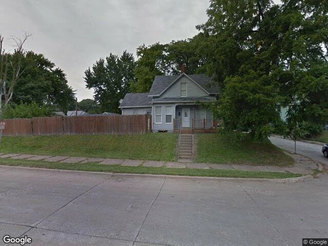 House image located at Moline, IL 61265