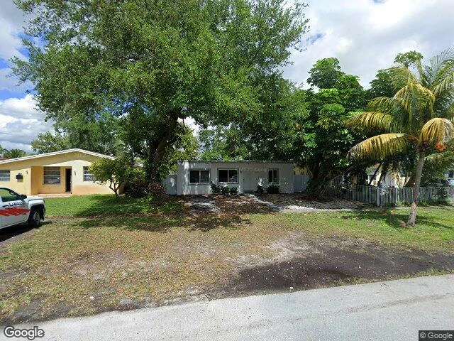 House image located at Miami, FL 33162