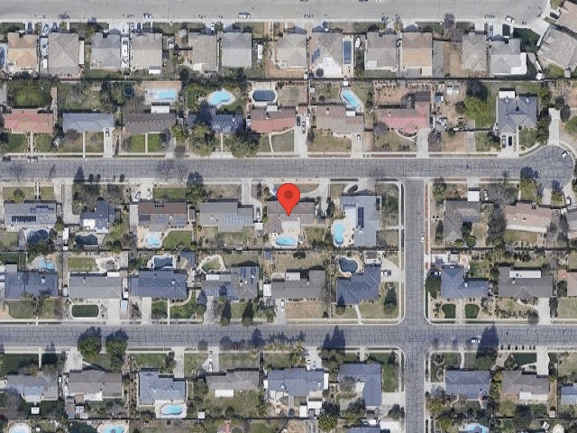 House image located at Fresno, CA 93727