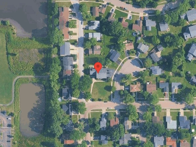 House image located at Aurora, IL 60506