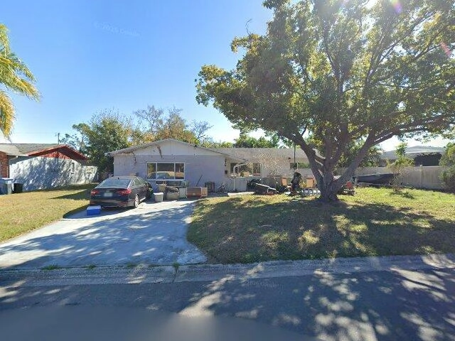 House image located at Saint Petersburg, FL 33707