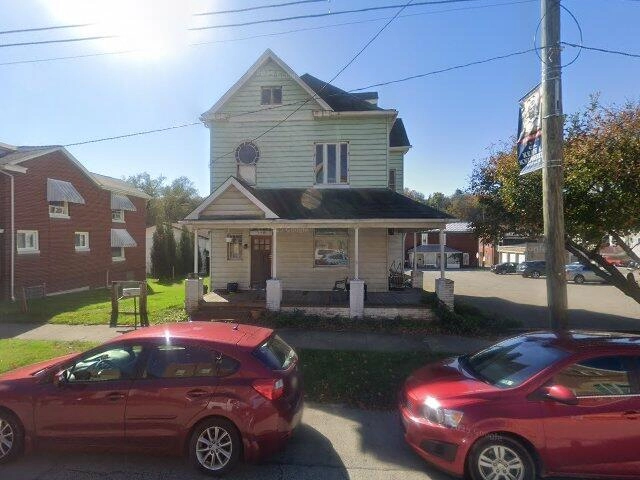 House image located at Leechburg, PA 15656
