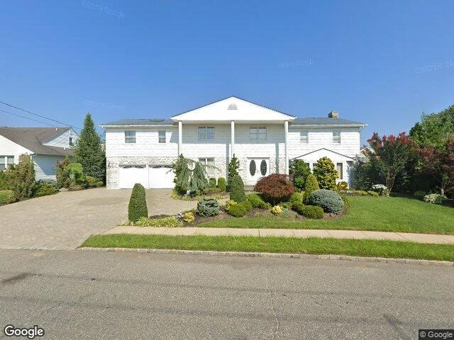 House image located at Massapequa Park, NY 11762