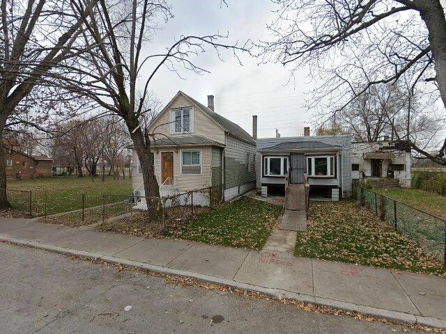 House image located at East Chicago, IN 46312