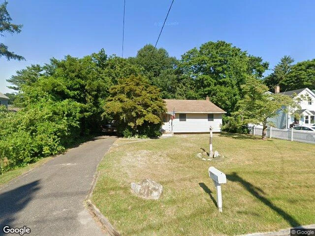 House image located at Bohemia, NY 11716