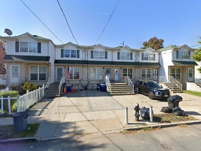 House image located at La Porte, IN 46350