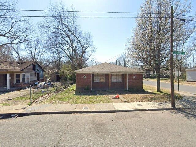 House image located at Memphis, TN 38112