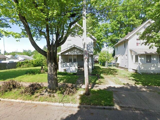 House image located at Akron, OH 44301