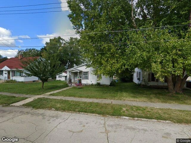 House image located at Freeport, IL 61032