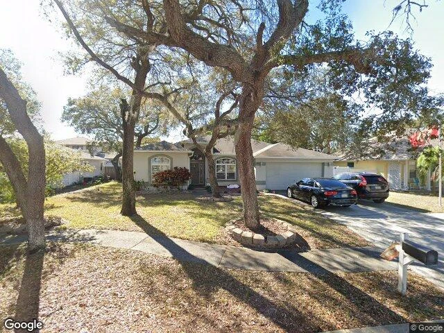 House image located at Tarpon Springs, FL 34689