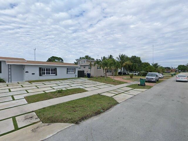 House image located at Miami, FL 33169
