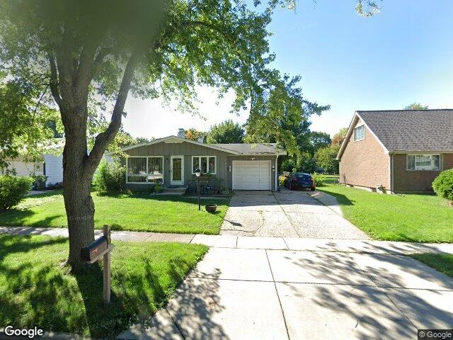 House image located at South Elgin, IL 60177