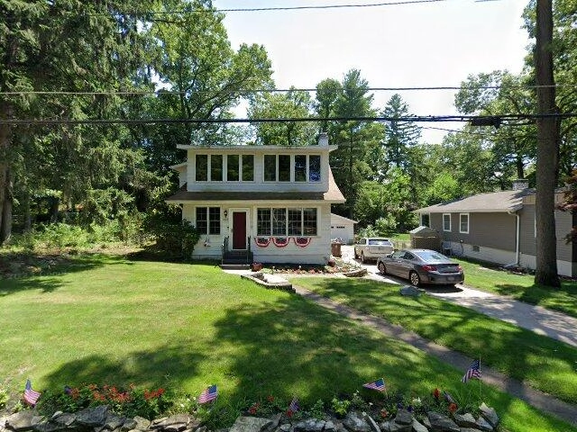 House image located at Michigan City, IN 46360