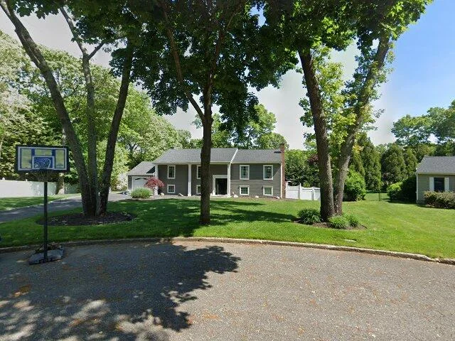 House image located at Smithtown, NY 11787