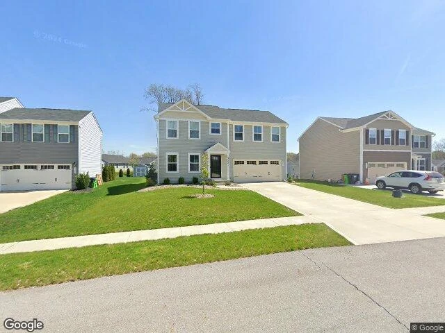 House image located at Akron, OH 44312