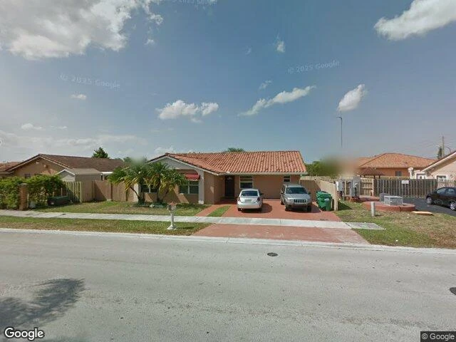 House image located at Miami, FL 33182