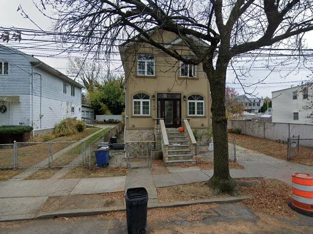 House image located at Staten Island, NY 10304