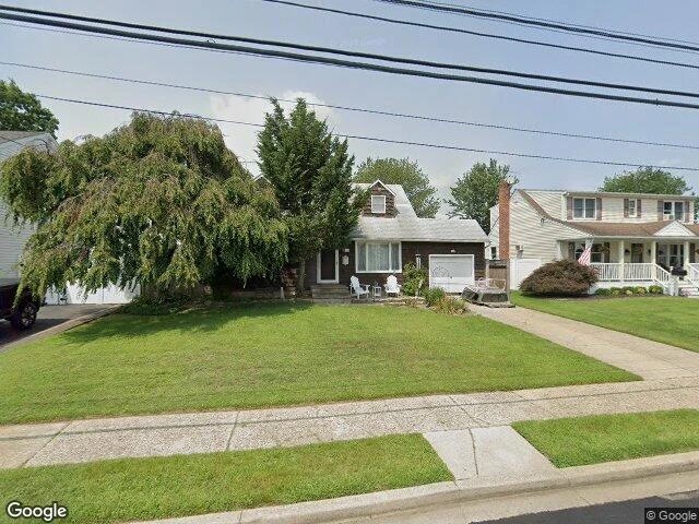 House image located at Farmingdale, NY 11735