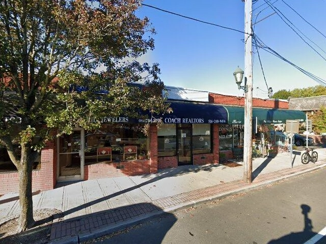 House image located at White Plains, NY 10601