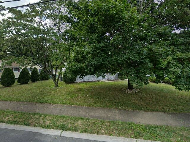 House image located at Trenton, NJ 08690