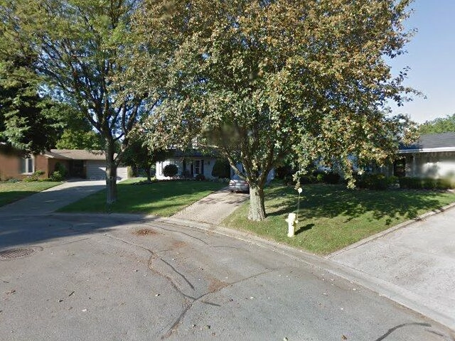 House image located at Saint Louis, MO 63132