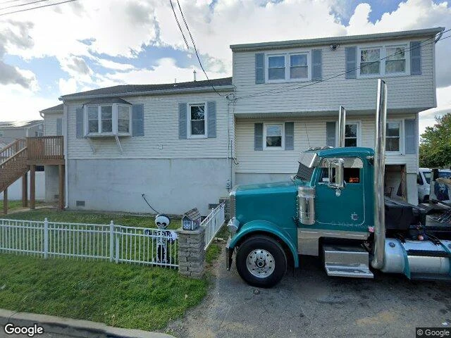 House image located at Keyport, NJ 07735