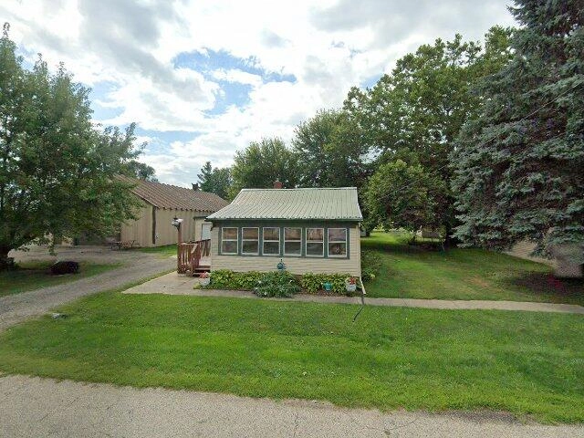House image located at Winnebago, IL 61088