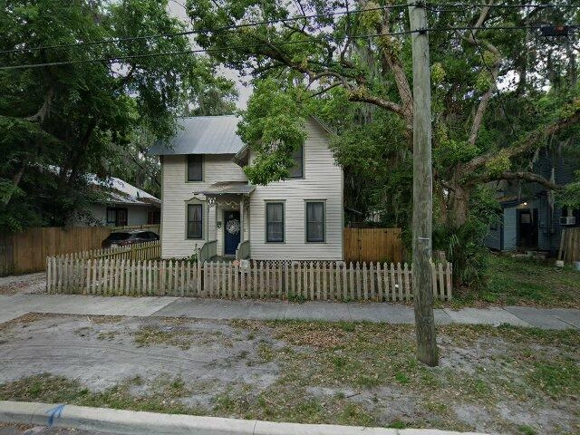 House image located at Palatka, FL 32177