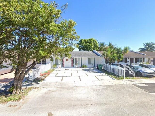 House image located at Miami, FL 33175